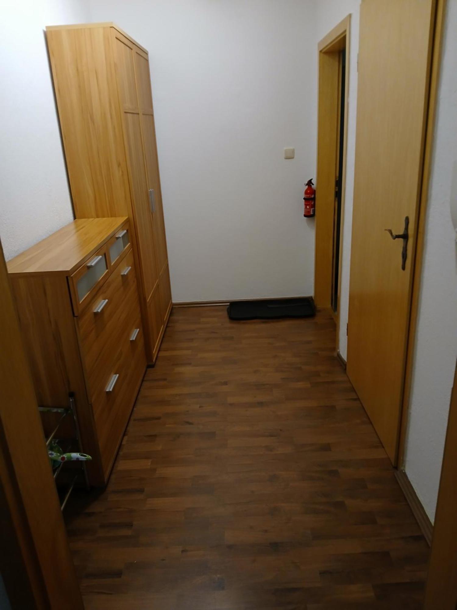 Kleine Wohnung Fuer Monteure Und Dienstreisen Zwickau Bagian luar foto
