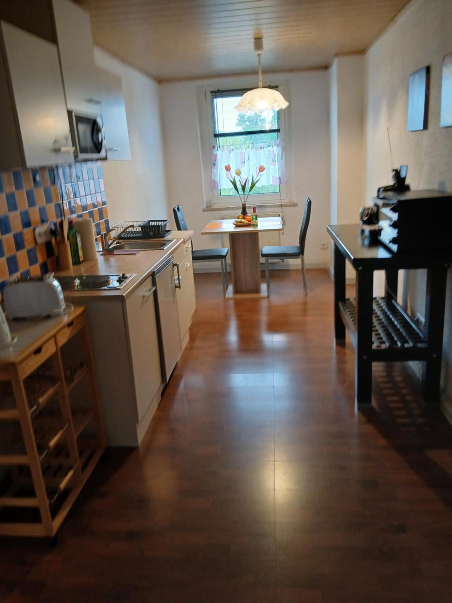 Kleine Wohnung Fuer Monteure Und Dienstreisen Zwickau Bagian luar foto